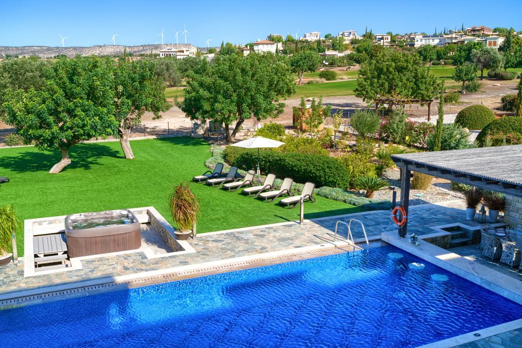 5 Bedroom Villa Rio With Large Private Pool And Hot Tub, Aphrodite Hills Resort Κούκλια Εξωτερικό φωτογραφία